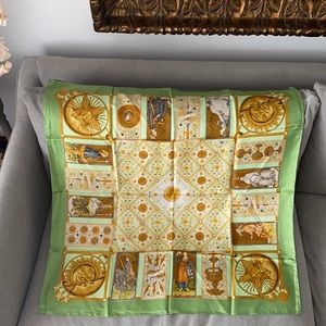 KIESELSTEIN CORD luxury designer silk scarf.